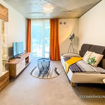 Boarding Apartment *
